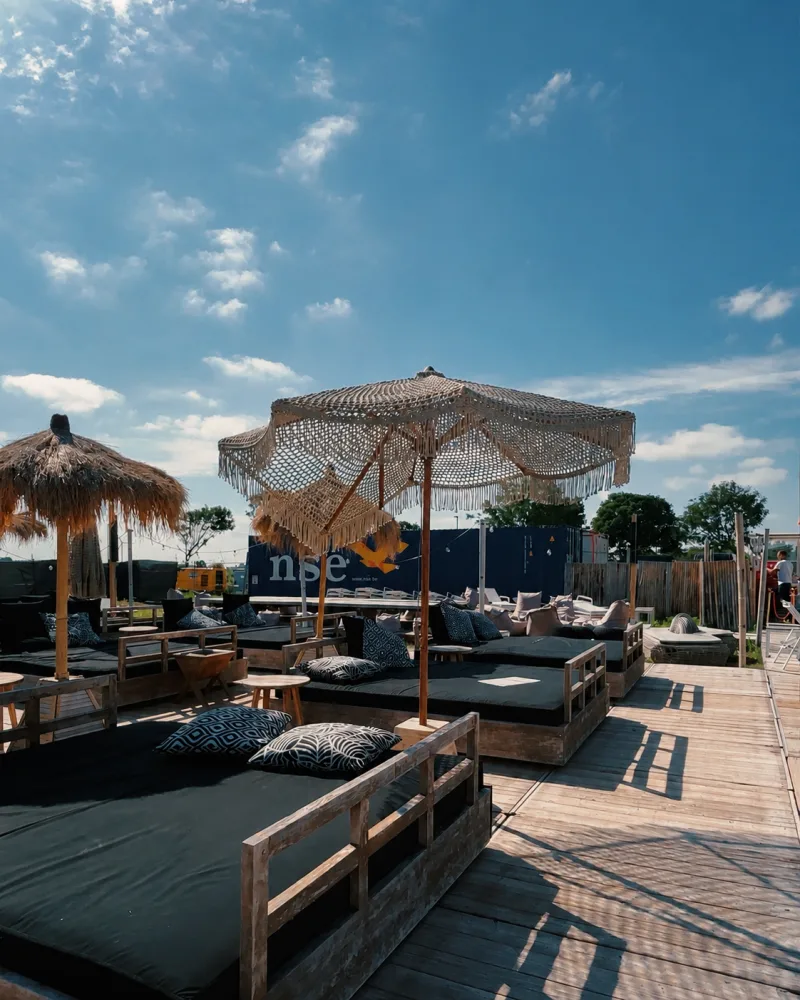 VIP Sunbeds